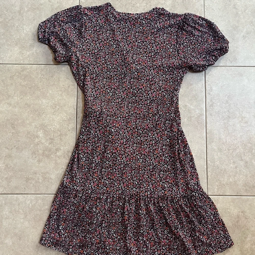 MICHAEL Kors Floral Short Sleeve Wrap-Style Floral Ruffle Mini Dress Size small